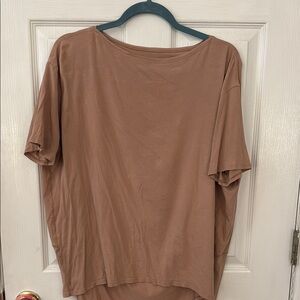 Lululemon Back in Action short sleeve top - size 10